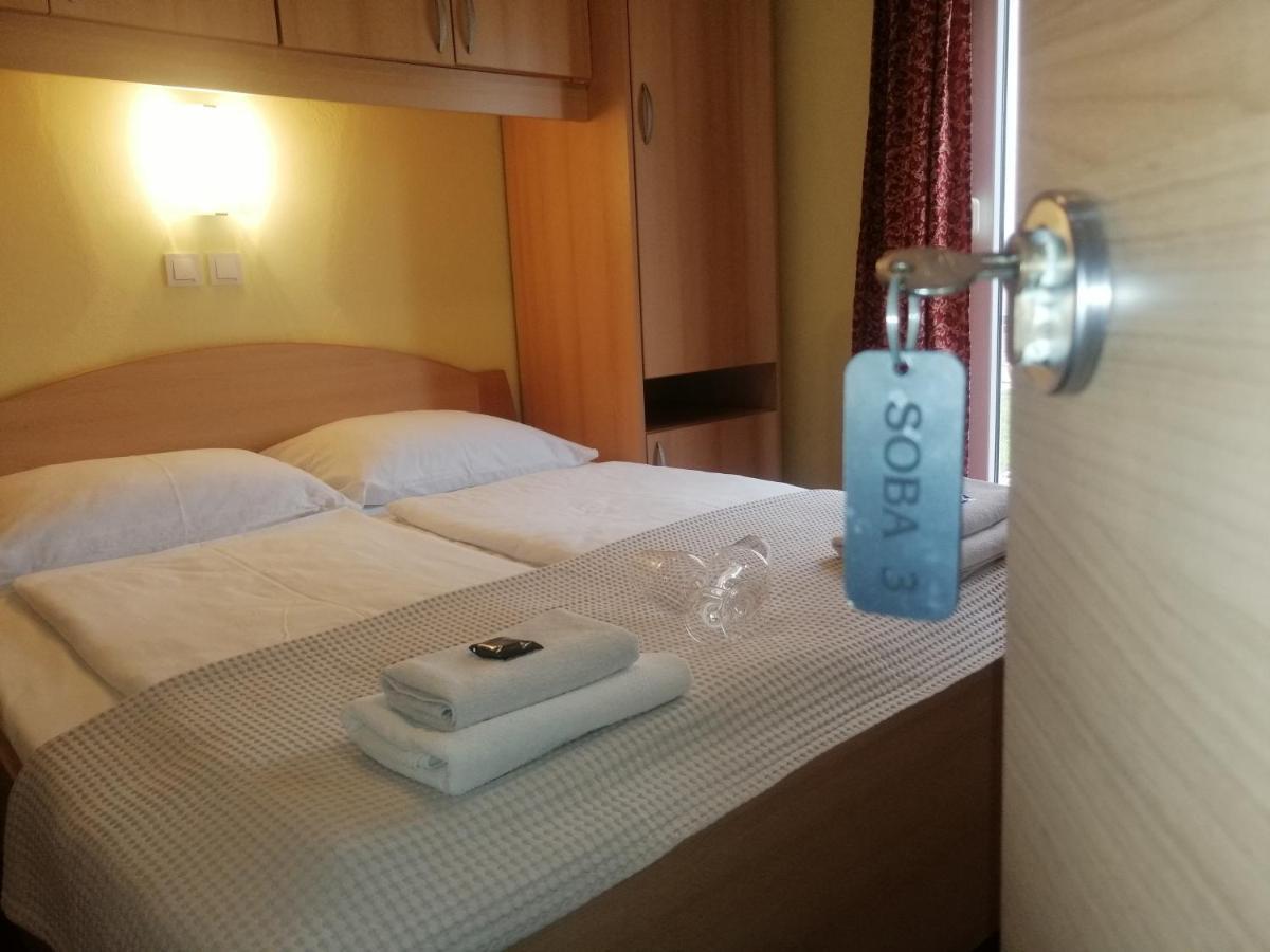 Apartmani Simon Lopar Chambre photo