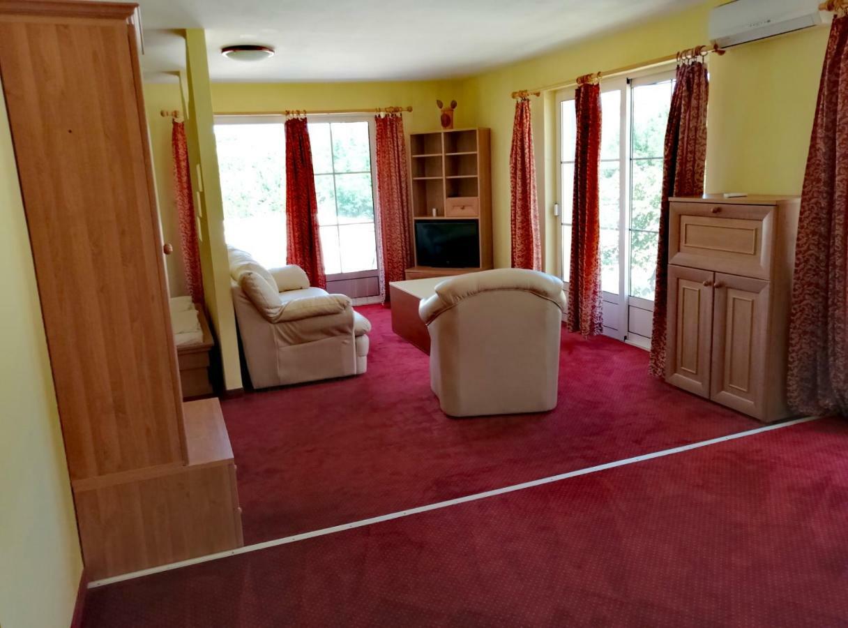 Apartmani Simon Lopar Chambre photo